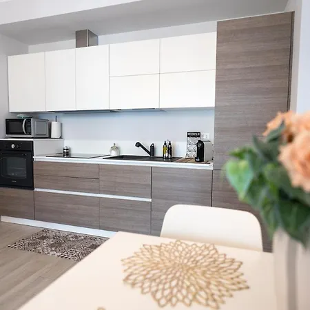 New Elegante ☆☆☆☆☆ A 150 Mt Dal Mare Appartement