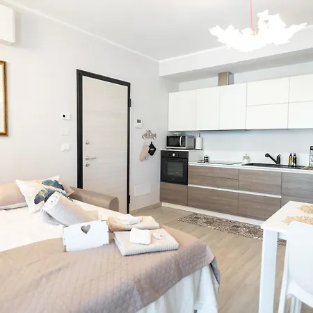 Apartmán New Elegante ☆☆☆☆☆ A 150 Mt Dal Mare