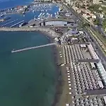 Apartment New Elegante ☆☆☆☆☆ A 150 Mt Dal Mare