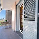 Apartment New Elegante ☆☆☆☆☆ A 150 Mt Dal Mare *