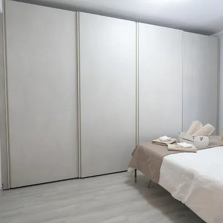Lejlighed New Elegante ☆☆☆☆☆ A 150 Mt Dal Mare Loano